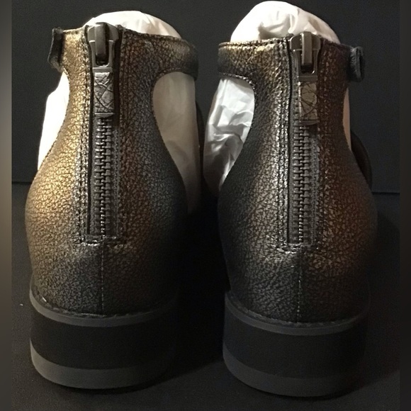 NIB Eileen Fisher Keno Silver Metallic Gray Leather Platform Sandals 7.5 Medium - Picture 9 of 10